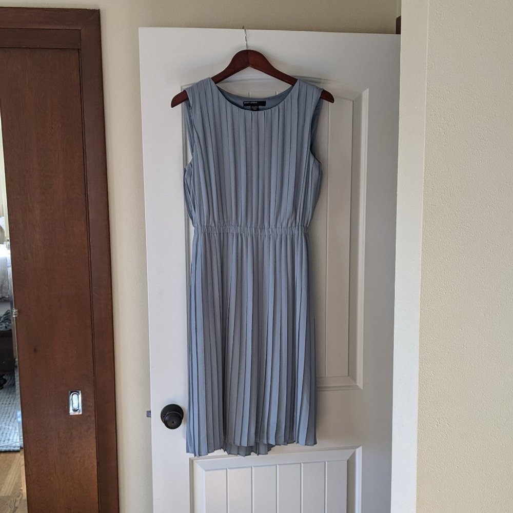 Maggy London sleeveless pleated blue dress